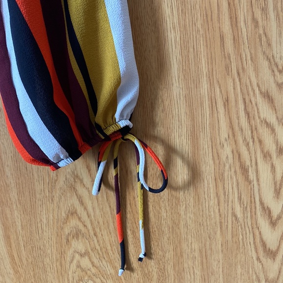 Cropped long sleeve stripped top - Picture 3 of 4